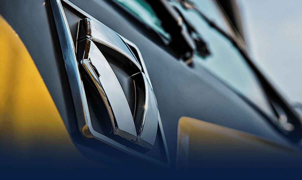 八十載砥礪前行！