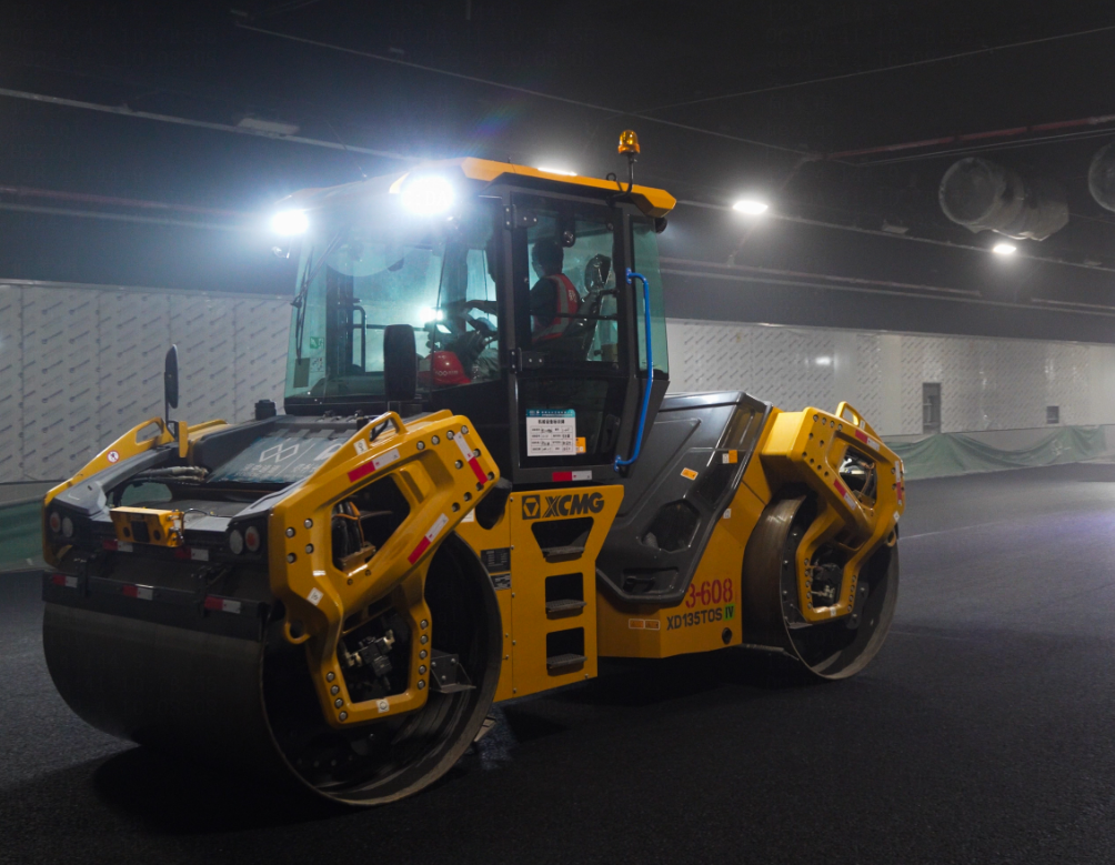 粵港澳大灣區(qū)，徐工道路機(jī)械現(xiàn)身又一超級工程