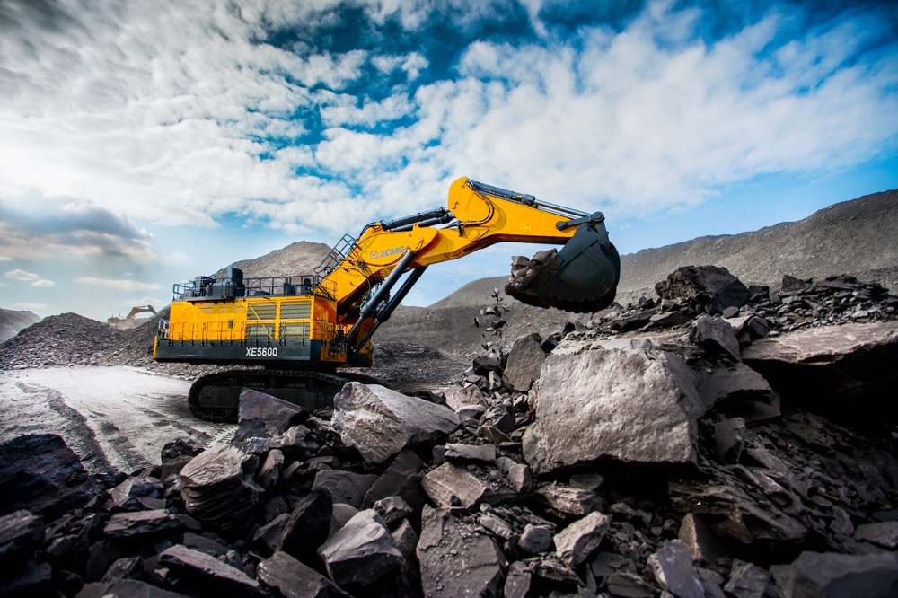 首次出海！徐工XE5600礦用挖掘機(jī)成功交付