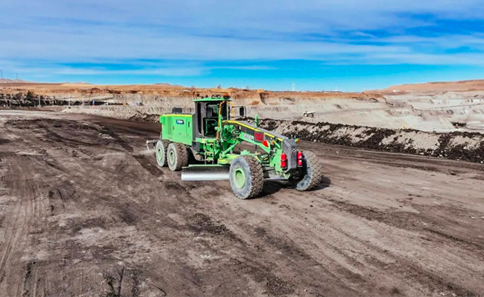 全國首臺！礦用大功率純電動平地機(jī)震撼登場！