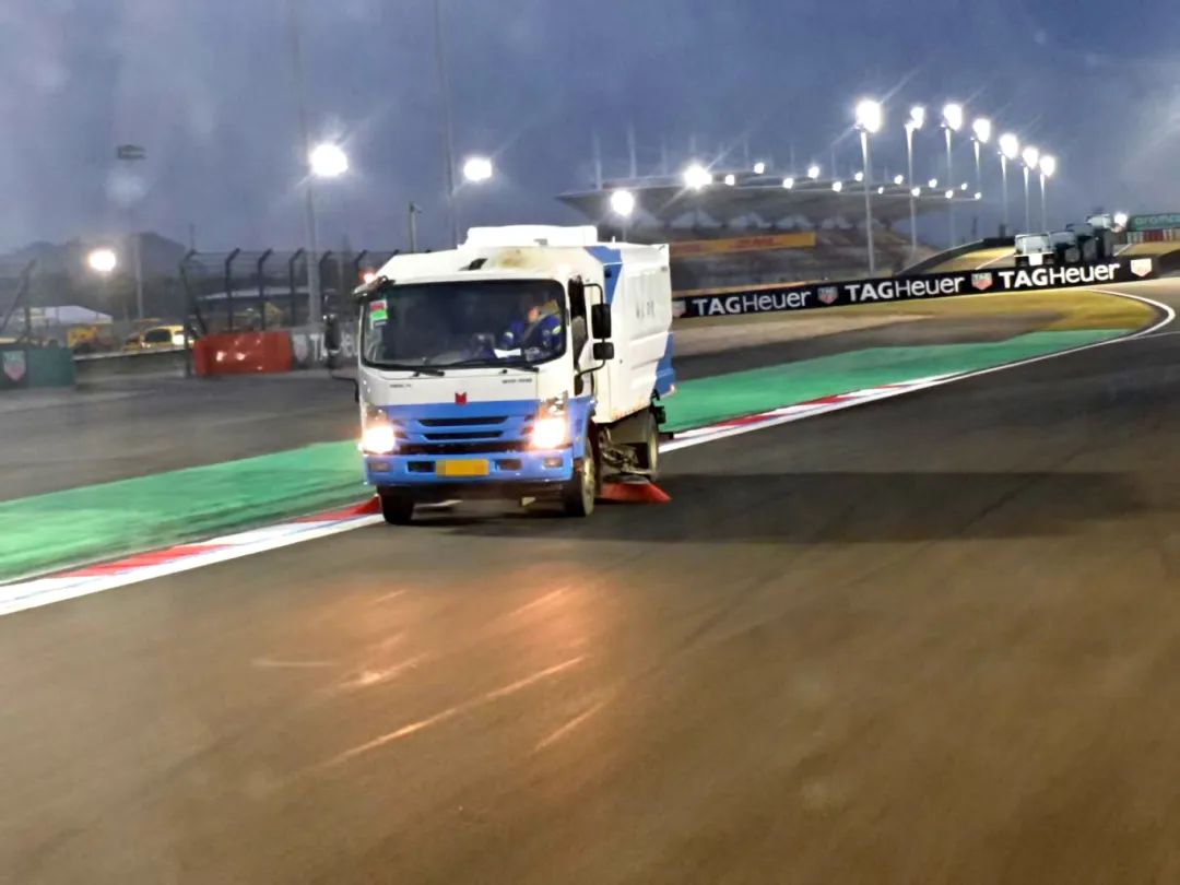 起猛了，居然在上海F1賽場(chǎng)上看到了TA...