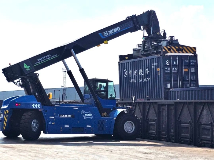 高效賦能鐵路物流運(yùn)輸！毫米級(jí)精控背后的技術(shù)革新……