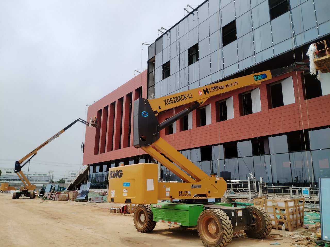 “綠”煥新能！徐工XGS28ACK-Li助力中國(guó)電子云研發(fā)基地打造綠色數(shù)字基建標(biāo)桿