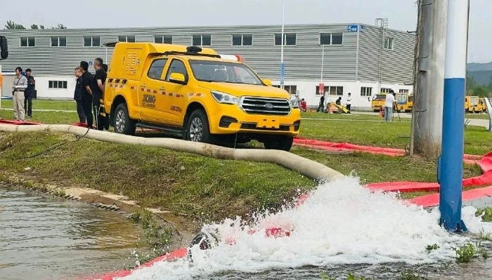 聚焦“大安全大應(yīng)急”，徐工參加防汛搶險實(shí)戰(zhàn)演練