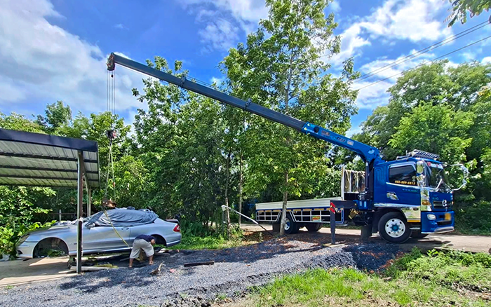 東南亞基建 “頂流”，徐工隨車(chē)吊高效穩(wěn)定安全圈粉無(wú)數(shù)