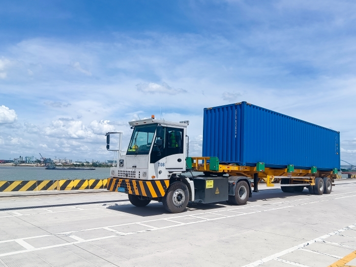 廣州港甄選！去看港口“特種兵”徐工純電牽引車