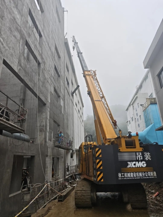 5米窄縫顯神威！請(qǐng)看XGTC30L5助力破解“灰塵圍城”！