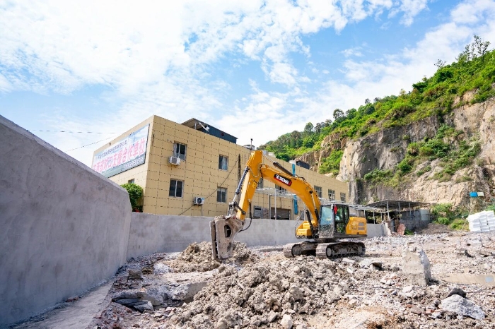 從修理工轉(zhuǎn)型當(dāng)老板，徐工XE200GA“閉眼入”！