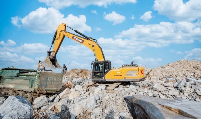 徐工XE380G PRO：掘金王者，超能裝！