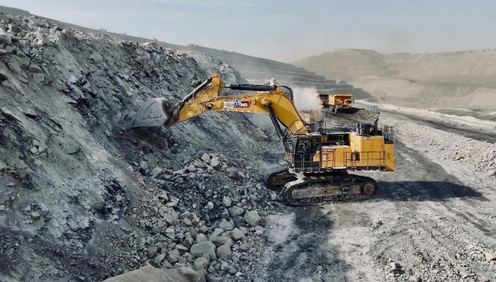 礦區(qū)得力干將：徐工XE1350G Pro，高效可靠，不負(fù)重托