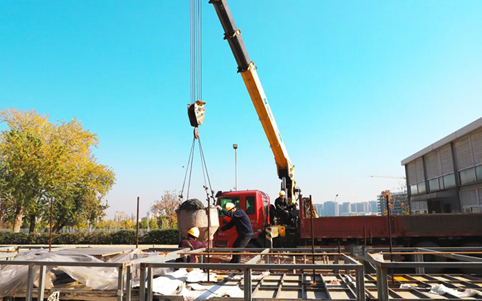 高效安全雙 buff！徐工隨車(chē)吊助力混凝土施工