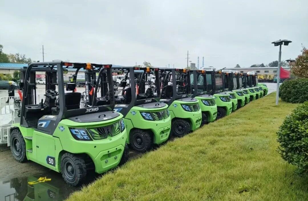 徐工孔雀大噸位叉車，“上崗”湖南鋼鐵廠