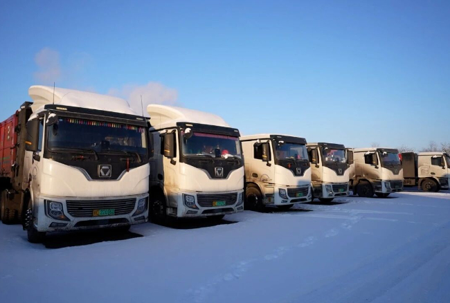 穿越-30℃寒潮！徐工新能源重卡馳騁西北能源運輸動脈