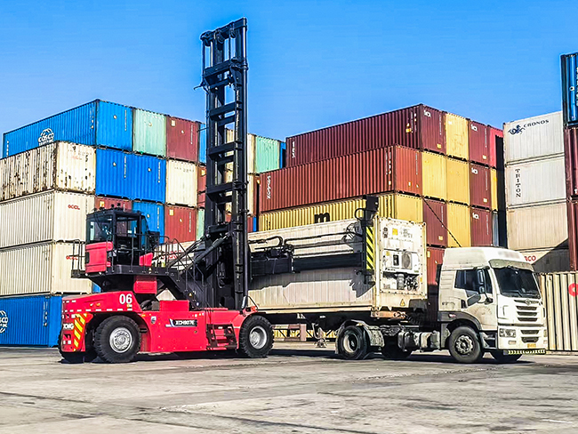 征戰(zhàn)-20℃！徐工綠色智能裝備列陣渤海灣