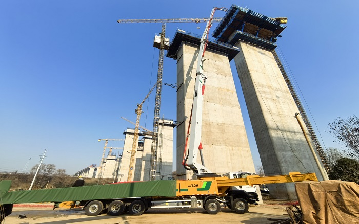 高空澆筑三大痛點(diǎn)？！徐工72米泵車一舉“清零”