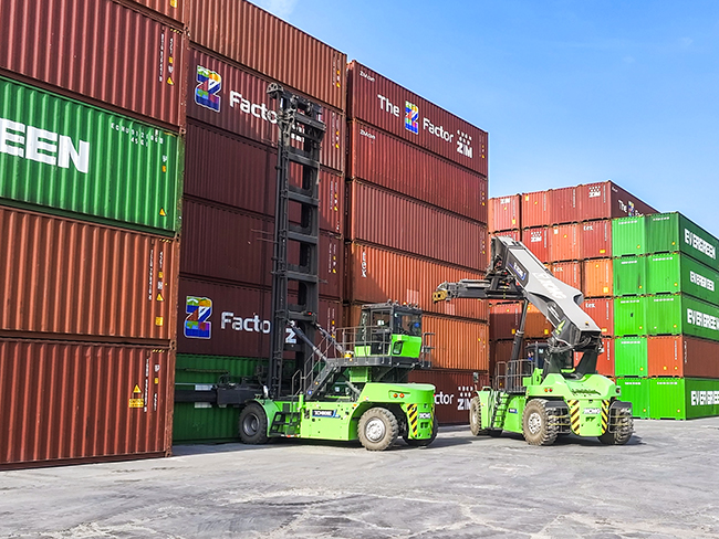 堆場(chǎng)里的“靜音革命”——徐工這對(duì)搭檔做到了！